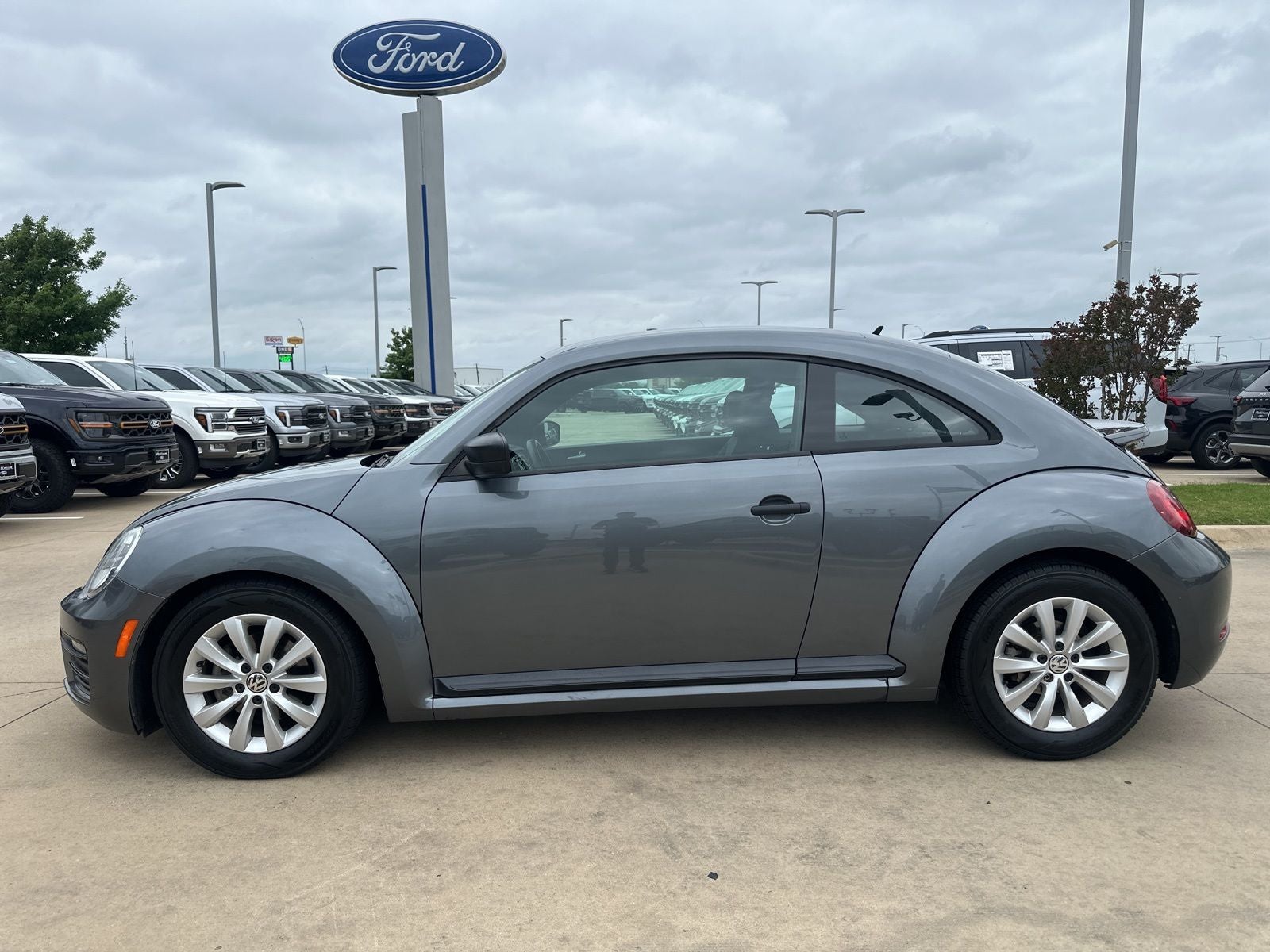 2018 Volkswagen Beetle 2.0T S