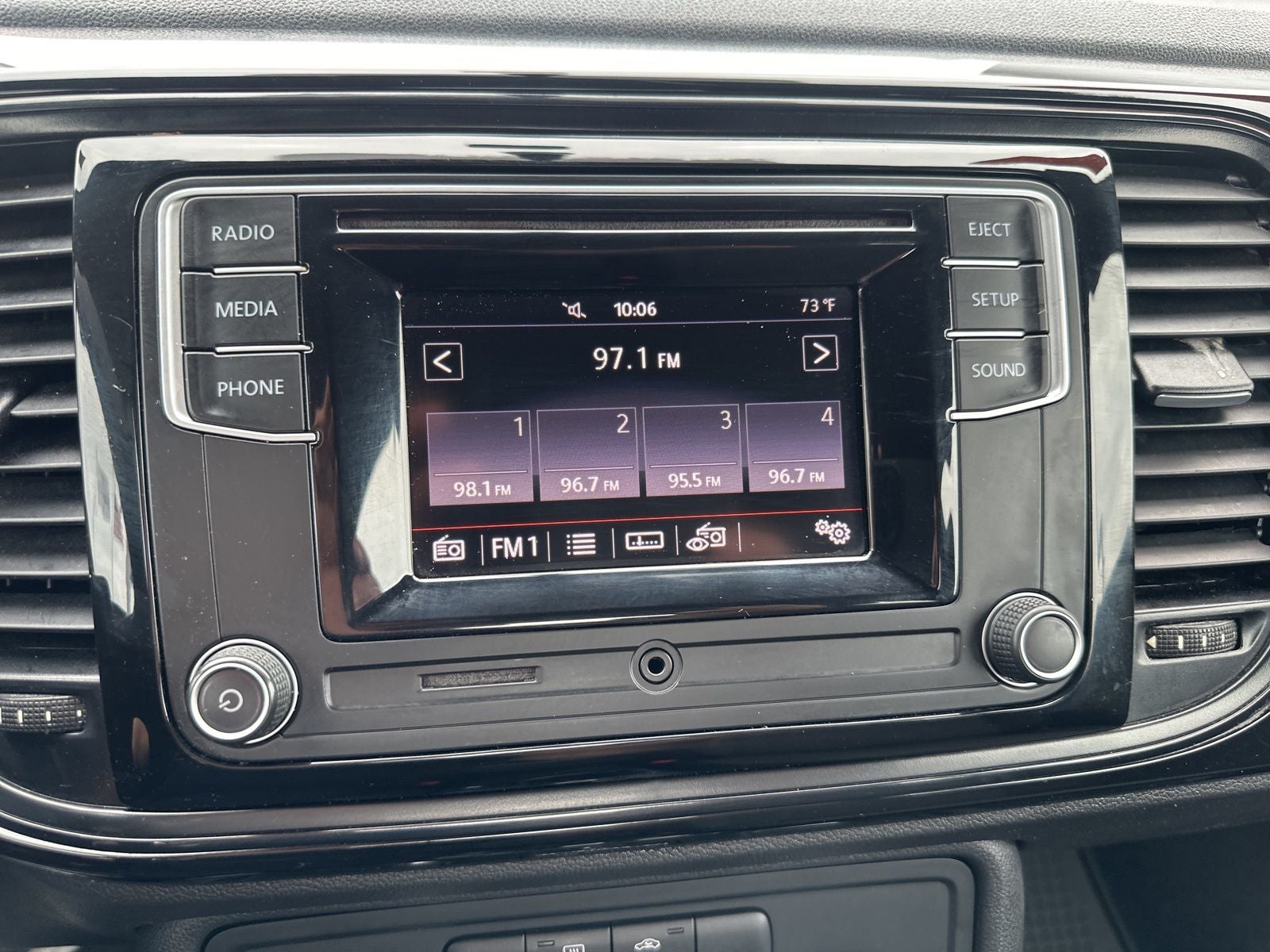 2018 Volkswagen Beetle 2.0T S