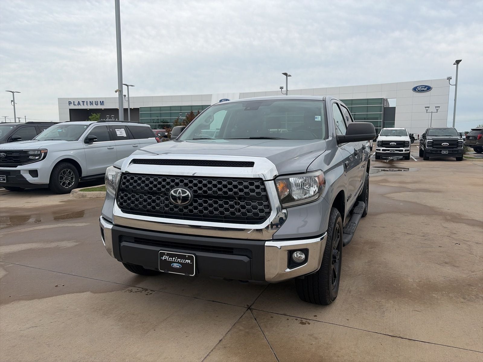2020 Toyota Tundra SR5 5.7L V8