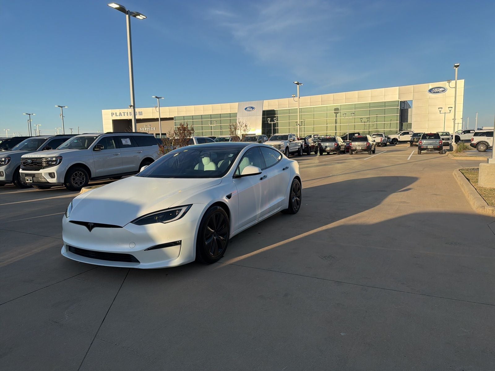 2023 Tesla Model S Base