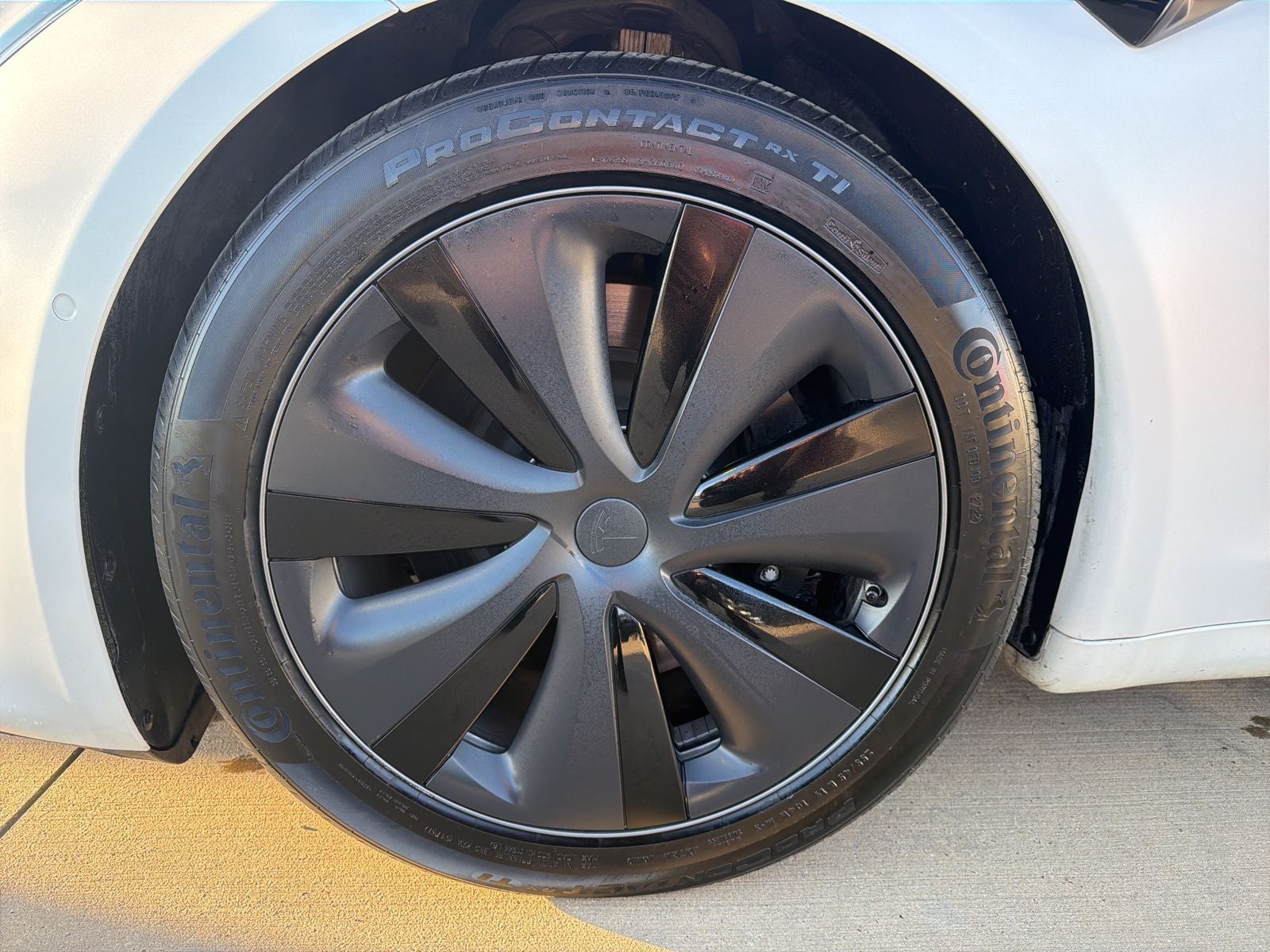 2023 Tesla Model S Base