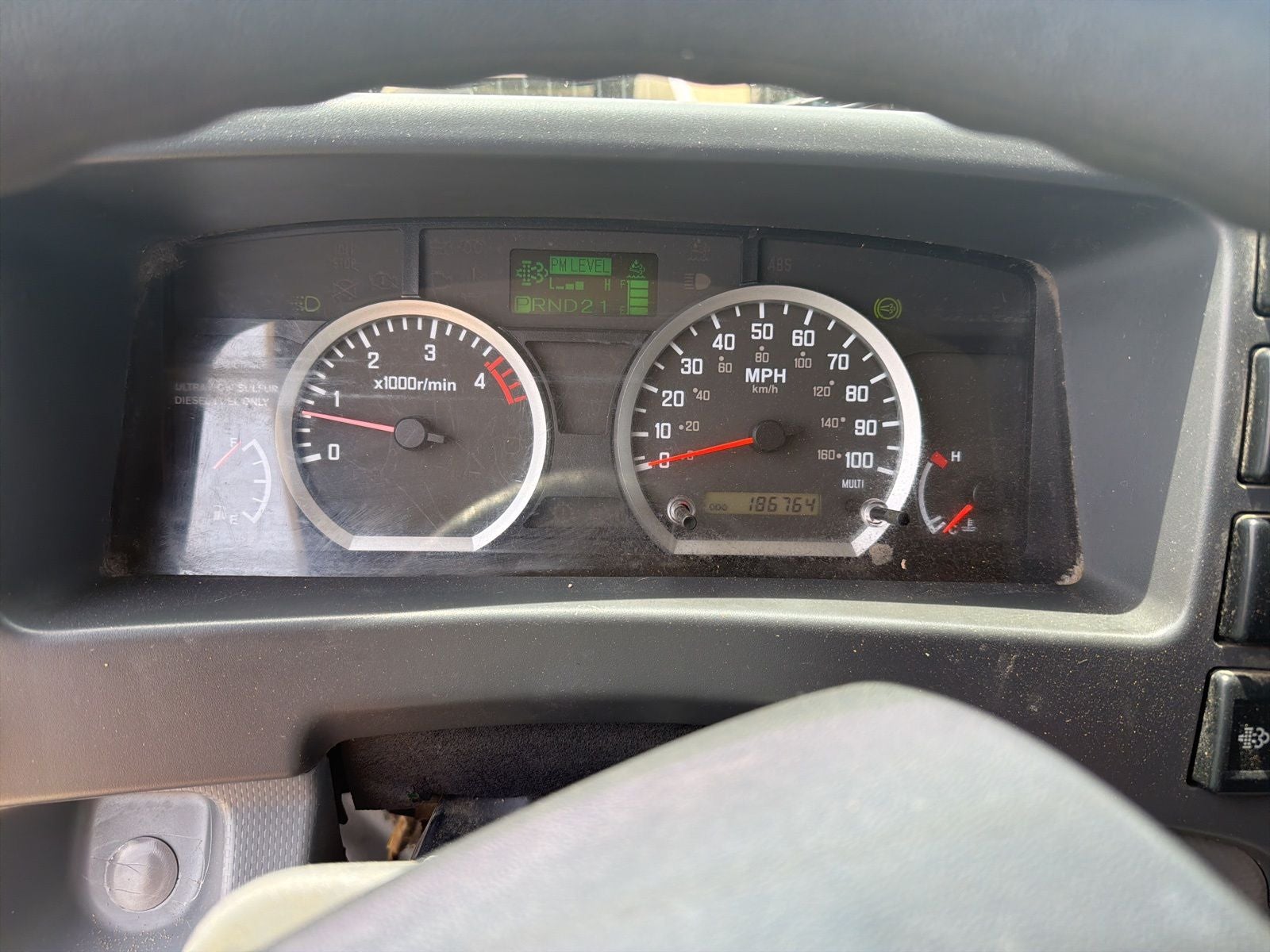 2015 Isuzu NPR Flat Lift