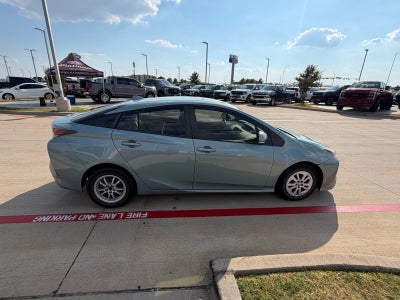2016 Toyota Prius Two