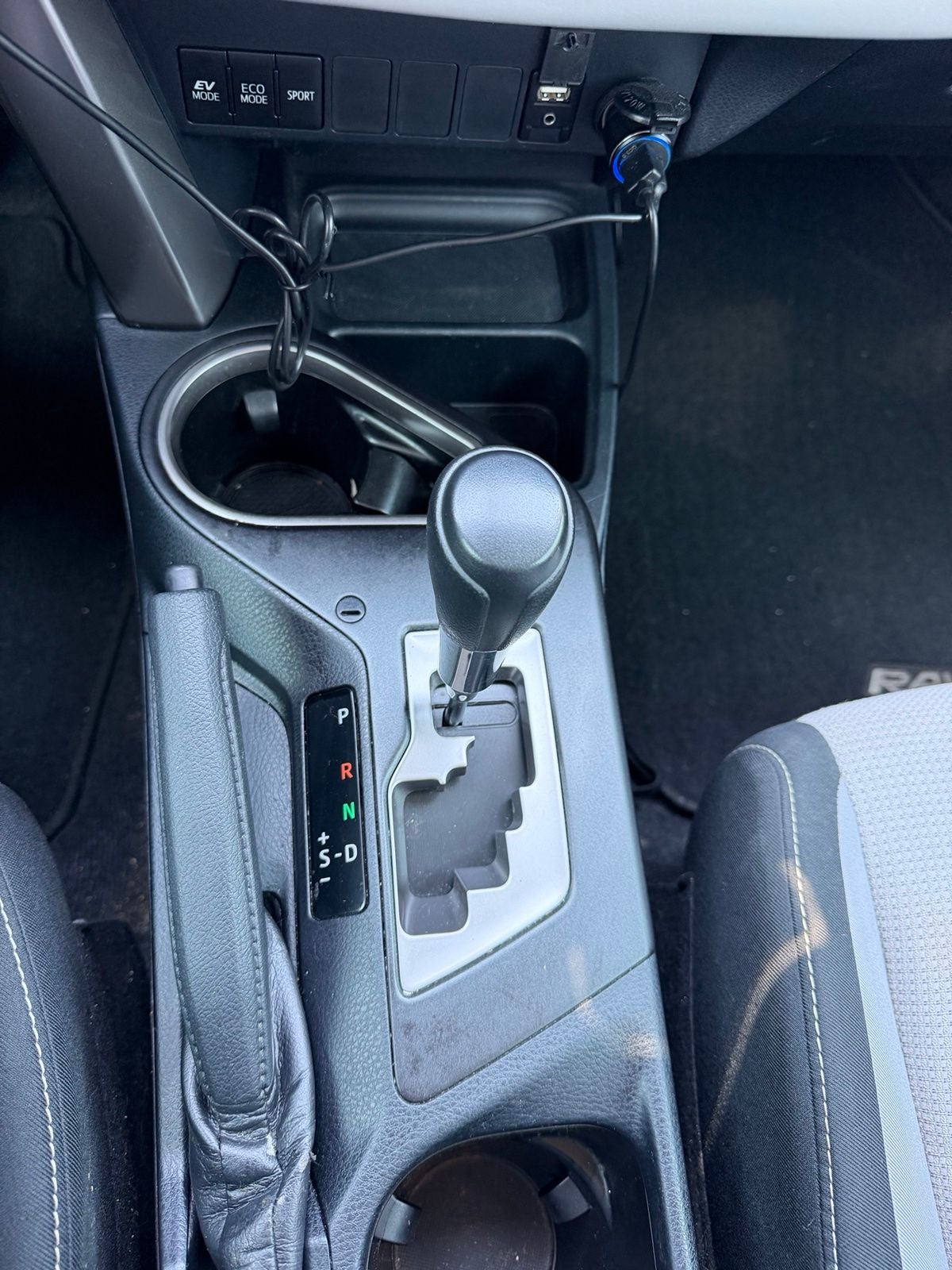2016 Toyota RAV4 Hybrid XLE
