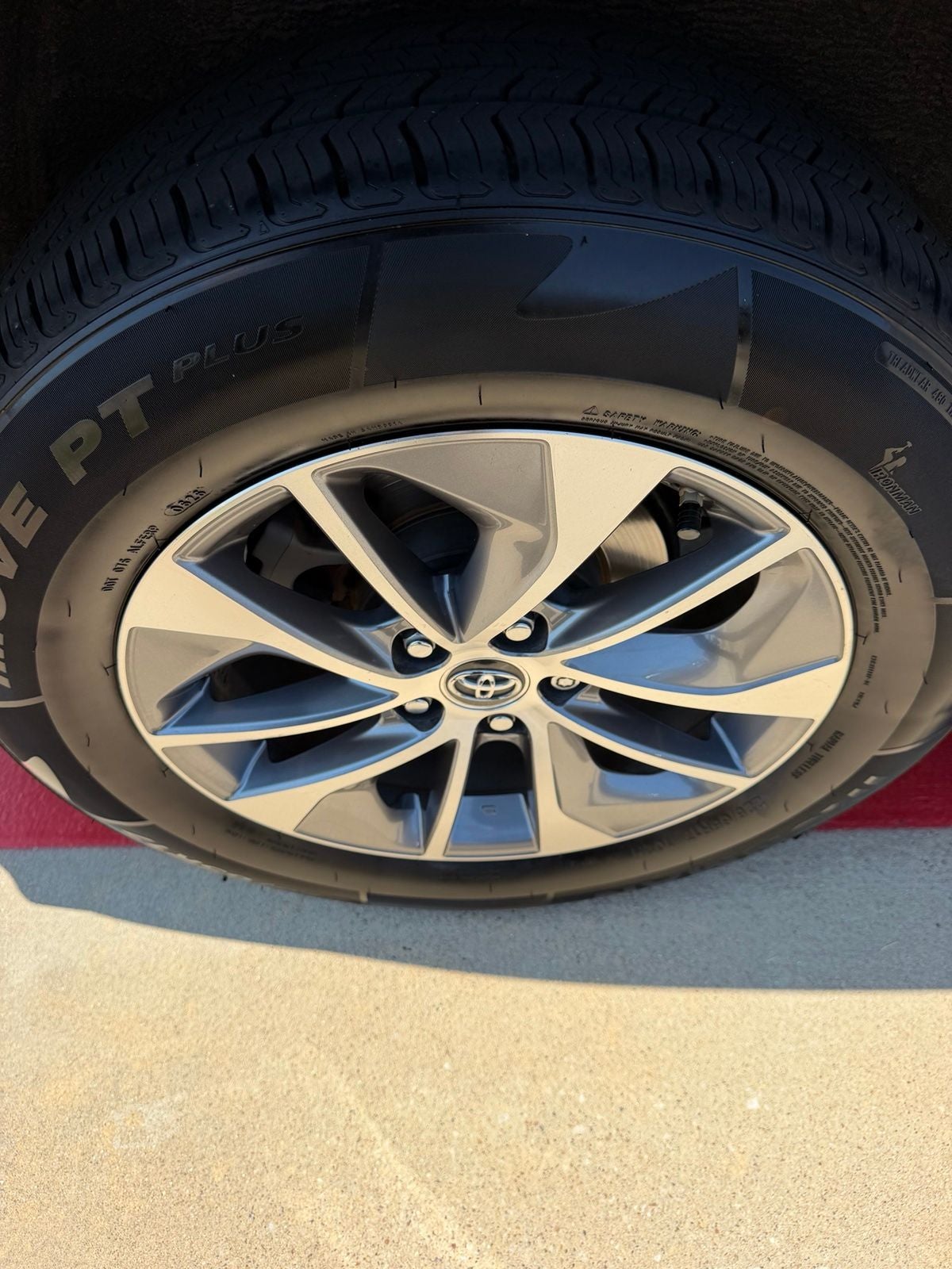 2016 Toyota RAV4 Hybrid XLE
