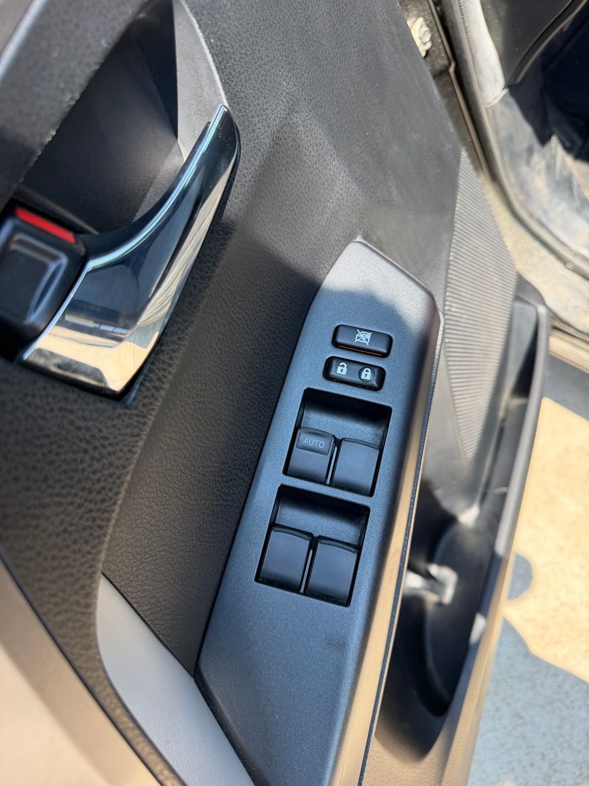 2016 Toyota RAV4 Hybrid XLE