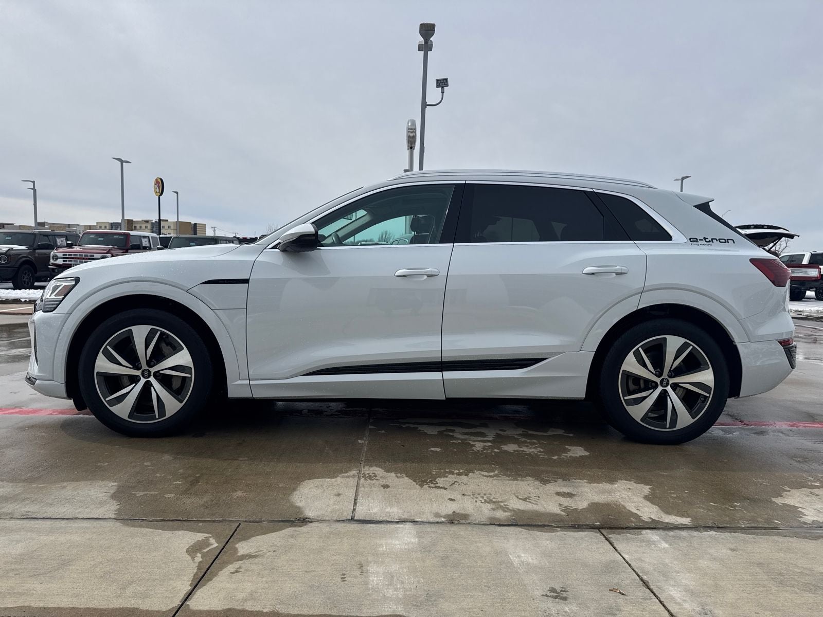 2024 Audi Q8 e-tron Premium quattro