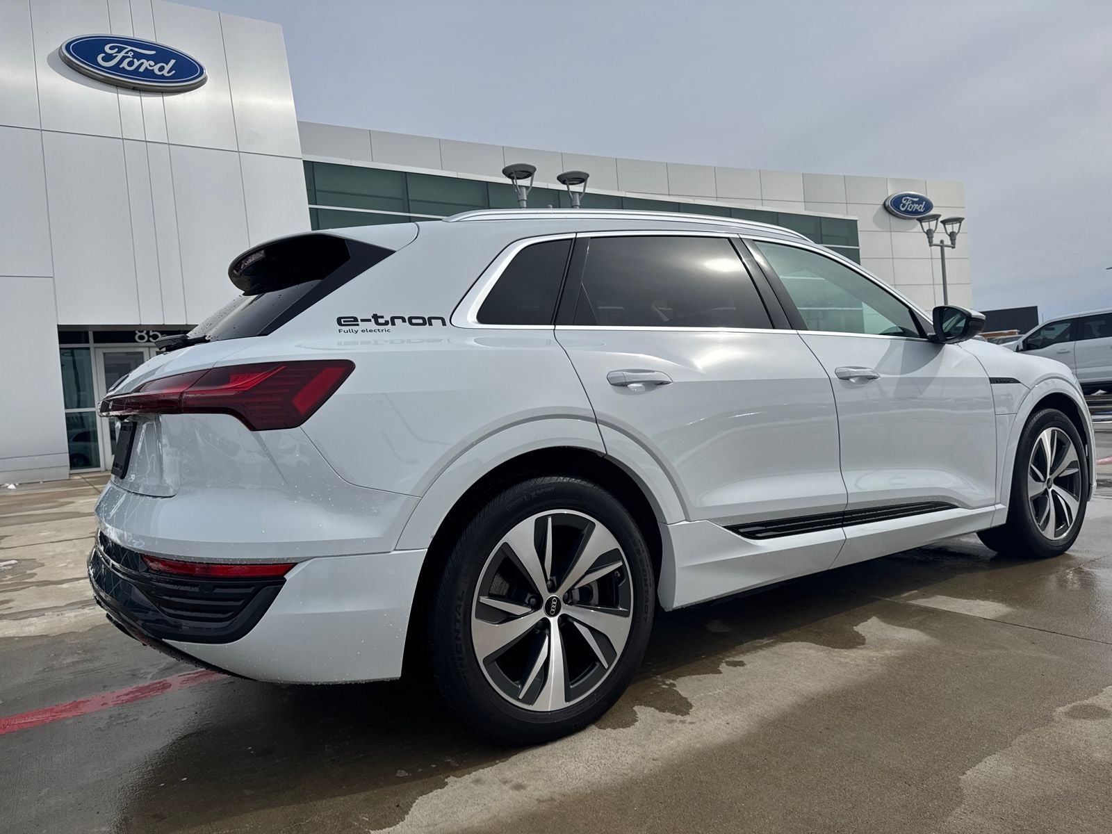 2024 Audi Q8 e-tron Premium quattro