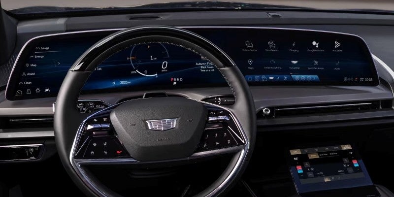 2027 Cadillac VISTIQ showcasing its elegant exterior